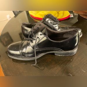 Johnston and Murphy men’s dress shoes size 10